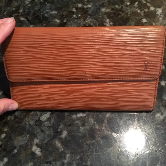 Louis Vuitton Handbags - ➰LOUIS VUITTON WALLET➰
